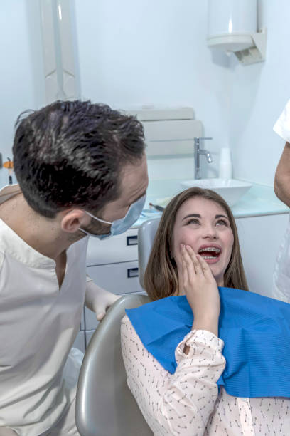 Best Emergency Tooth Extraction in Park Layne, OH